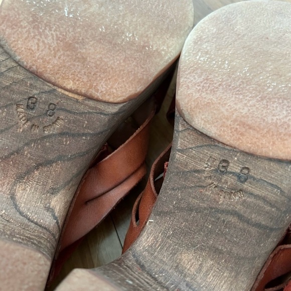Free People | Women’s rust Emmy suede leather criss cross bridge strap clogs sz7 - Picture 14 of 16